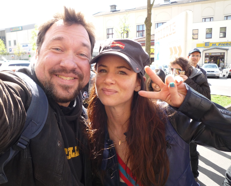 Juliette Lewis Photo with RACC Autograph Collector RB-Autogramme Berlin Juliette Lewis Photo with RACC Autograph Collector RB-Autogramme Berlin