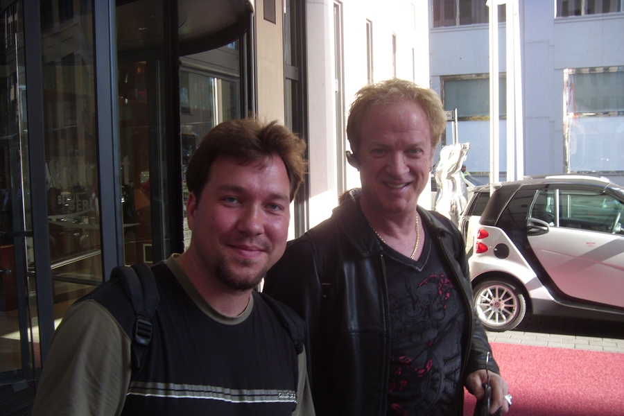Lee Loughnane Lee Loughnane
