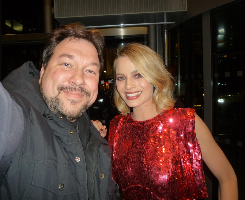 Margot Robbie Photo with RACC Autograph Collector RB-Autogramme Berlin
