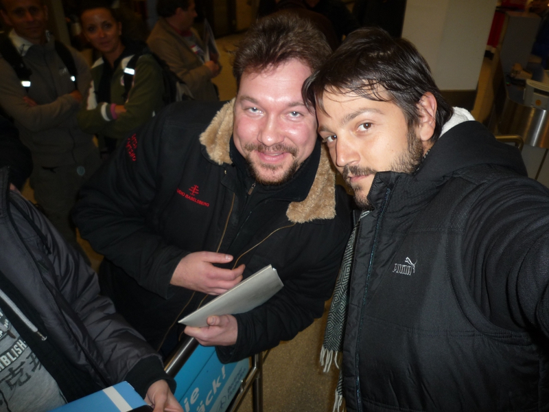 Diego Luna Photo with RACC Autograph Collector RB-Autogramme Berlin Diego Luna Photo with RACC Autograph Collector RB-Autogramme Berlin