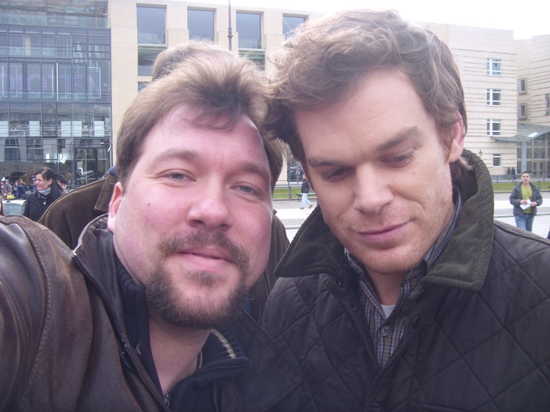 Michael C. Hall Photo with RACC Autograph Collector RB-Autogramme Berlin Michael C. Hall Photo with RACC Autograph Collector RB-Autogramme Berlin