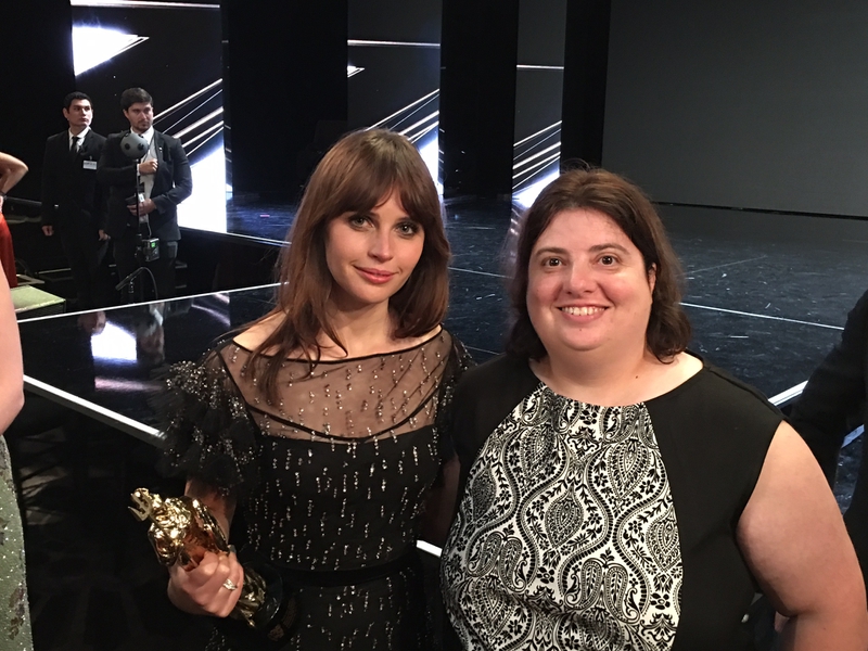 Felicity Jones Photo with RACC Autograph Collector Laura LaBarber Felicity Jones Photo with RACC Autograph Collector Laura LaBarber