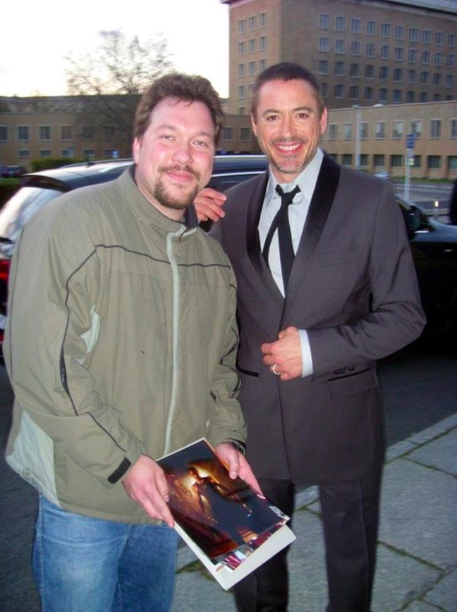 Robert Downey Jr. Photo with RACC Autograph Collector RB-Autogramme Berlin Robert Downey Jr. Photo with RACC Autograph Collector RB-Autogramme Berlin