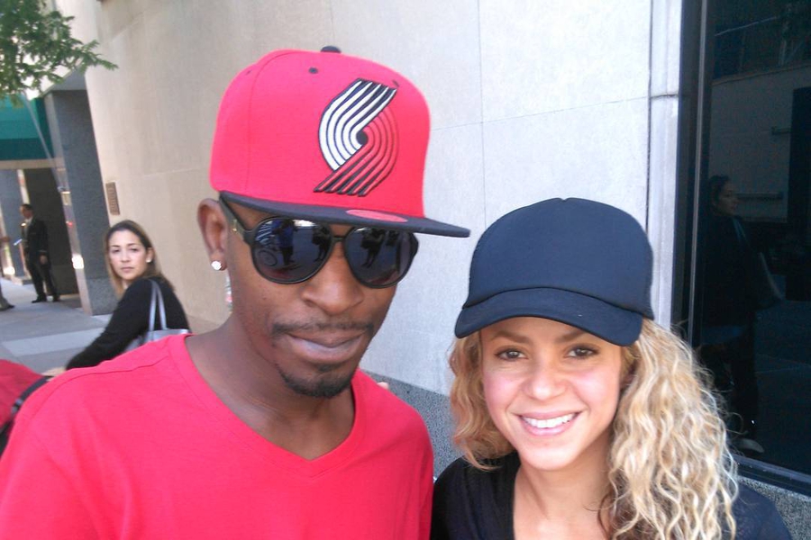 Shakira Shakira