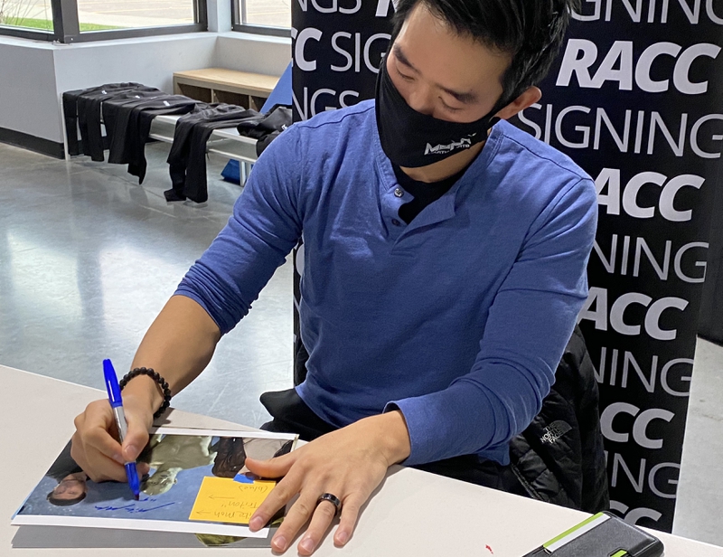 Mike Moh Signing Autographs for RACC Autograph Collector Framing History Mike Moh Signing Autograph for RACC Autograph Collector Framing History