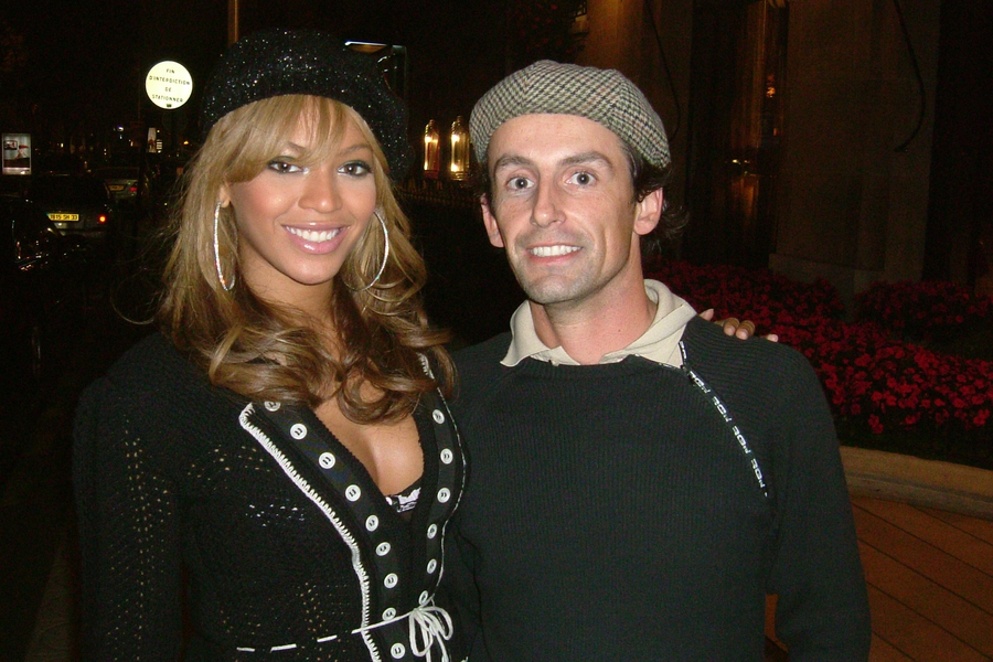 Beyonce Autograph Profile by RACC - Beyonce Autographs, Signing Photos ...