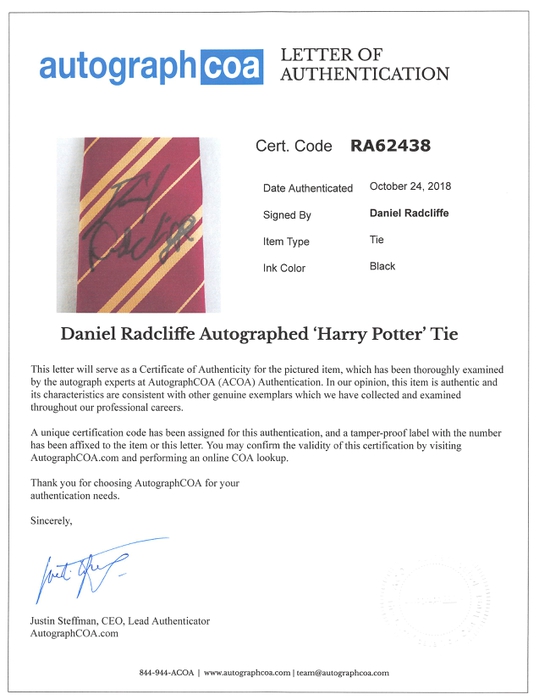 AutographCOA (ACOA) Authentication's Letter of Authenticity (LOA) is included. AutographCOA (ACOA)
Authentication's Letter of Authenticity (LOA) is included.