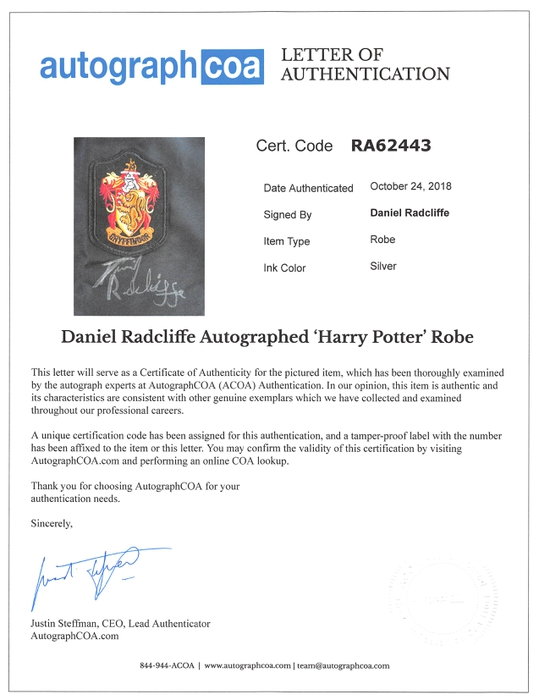 AutographCOA (ACOA) Authentication's Letter of Authenticity (LOA) is included. AutographCOA (ACOA)
Authentication's Letter of Authenticity (LOA) is included.