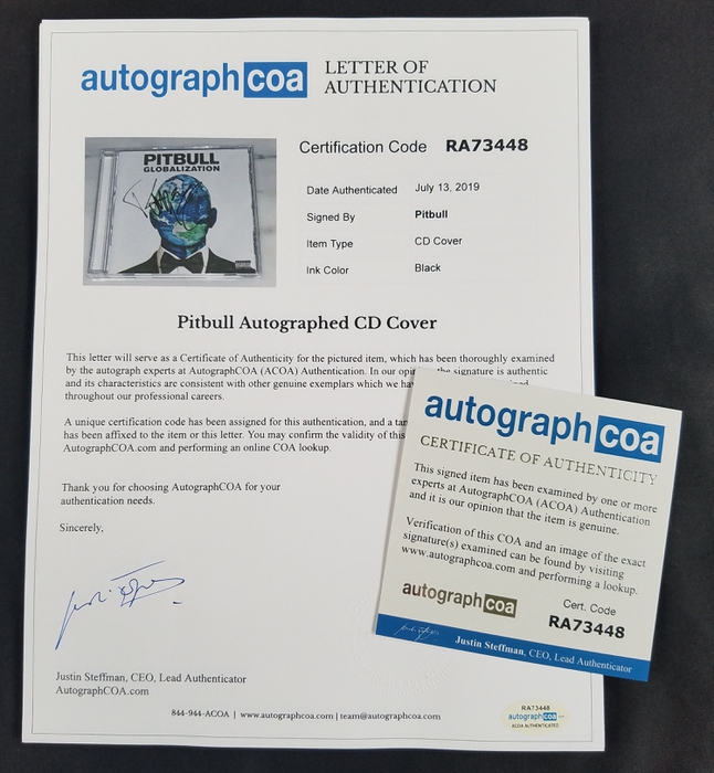 AutographCOA (ACOA) Authentication's Letter of Authenticity (LOA) is included. AutographCOA (ACOA)
Authentication's Letter of Authenticity (LOA) is included.