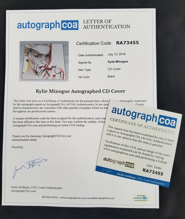AutographCOA (ACOA) Authentication's Letter of Authenticity (LOA) is included. AutographCOA (ACOA)
Authentication's Letter of Authenticity (LOA) is included.