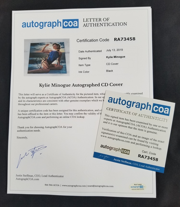 AutographCOA (ACOA) Authentication's Letter of Authenticity (LOA) is included. AutographCOA (ACOA)
Authentication's Letter of Authenticity (LOA) is included.