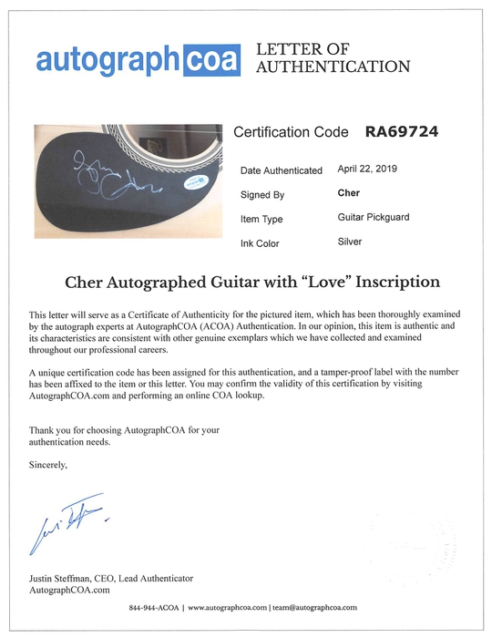 AutographCOA (ACOA) Authentication's Letter of Authenticity (LOA) is included. AutographCOA (ACOA)
Authentication's Letter of Authenticity (LOA) is included.