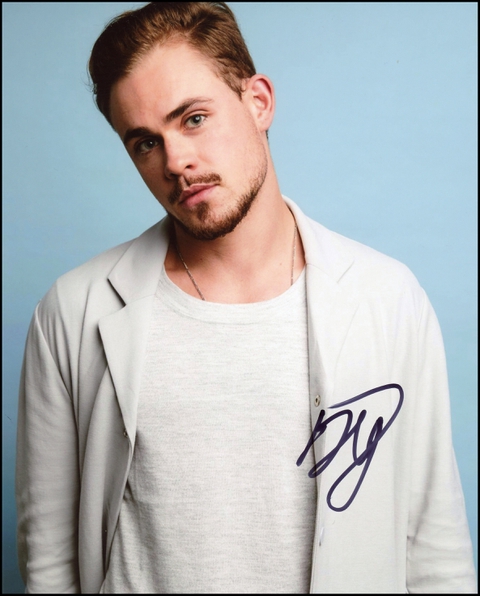 Dacre Montgomery Autograph Profile by RACC - Dacre Montgomery ...