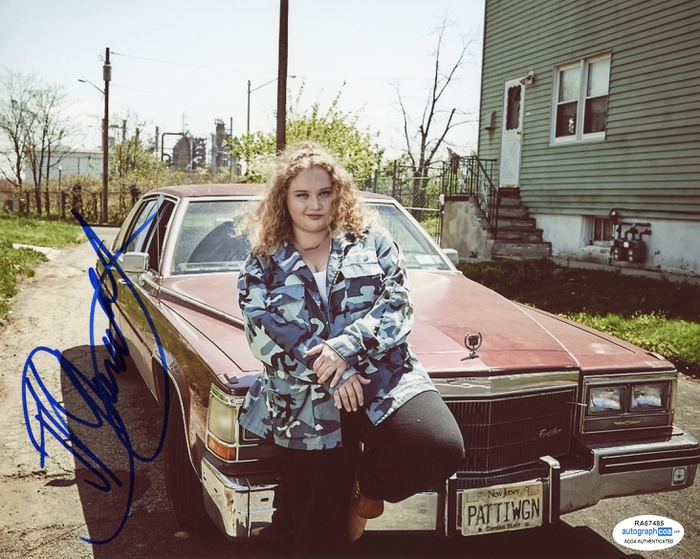 Item # 85968 - Danielle Macdonald "Patti Cake$" AUTOGRAPH Signed 8x10 Photo B