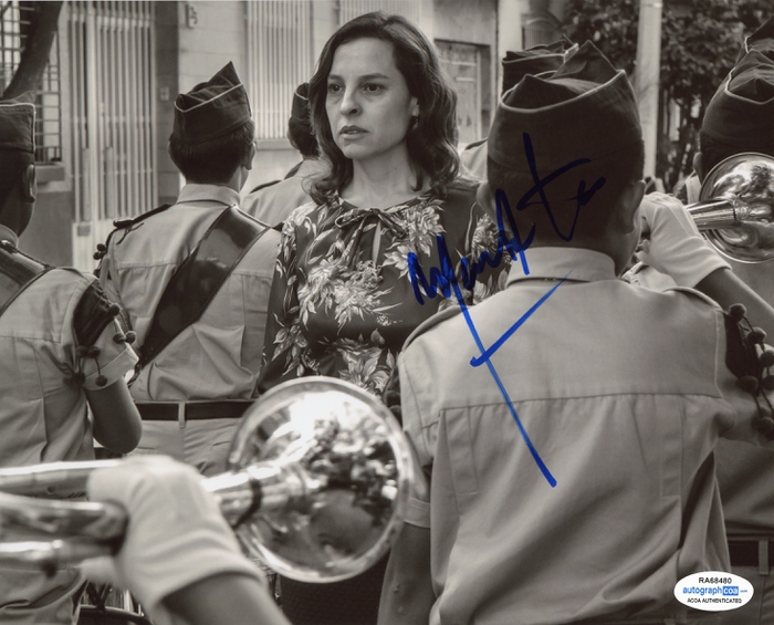 Item # 87058 - Marina de Tavira "Roma" AUTOGRAPH Signed 8x10 Photo C