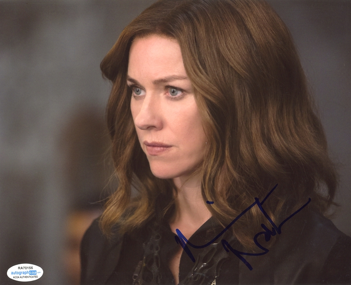 Item # 90005 - Naomi Watts "Divergent" AUTOGRAPH Signed 8x10 Photo B