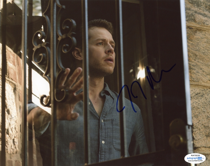 Item # 118694 - Josh Dallas "Manifest" AUTOGRAPH Signed 8x10 Photo H