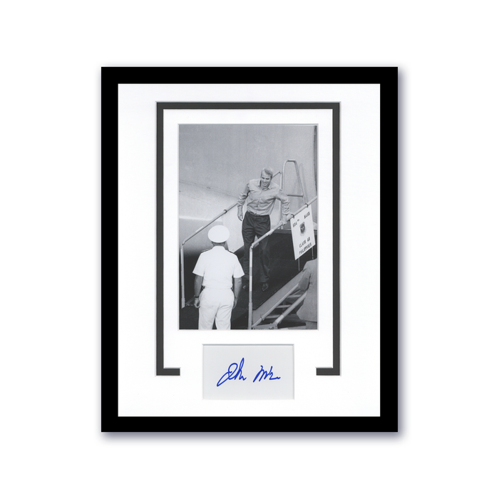 Item # 149824 - John McCain AUTOGRAPH Signed Photo Custom Matted 11x14 Framed Display B