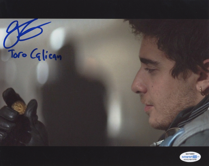 Item # 143501 - Jake Cannavale "The Mandalorian" AUTOGRAPH Signed 'Toro Calican' 8x10 Photo B