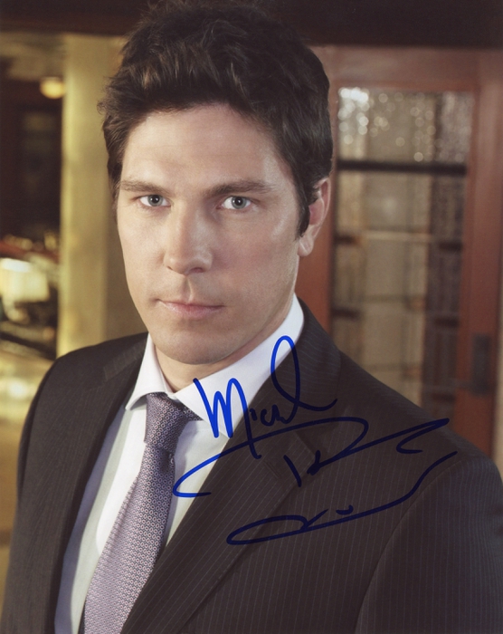 Item # 73523 - Michael Trucco "Fairly Legal" AUTOGRAPH Signed 8x10 Photo B