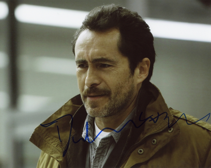 Item # 74306 - Demian Bichir "The Bridge" AUTOGRAPH Signed 8x10 Photo B