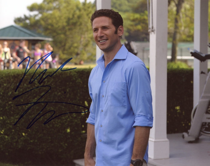 Item # 71536 - Mark Feuerstein "Royal Pains" AUTOGRAPH Signed 8x10 Photo C