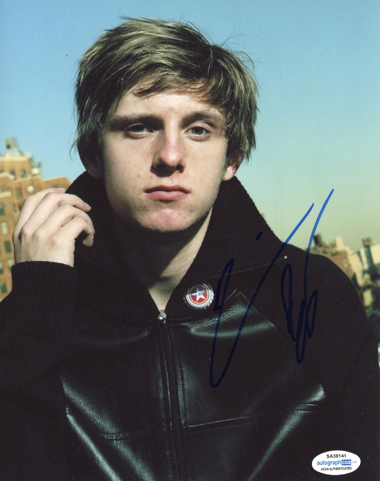 Item # 139298 - Jamie Bell "Jumper" AUTOGRAPH Signed 8x10 Photo