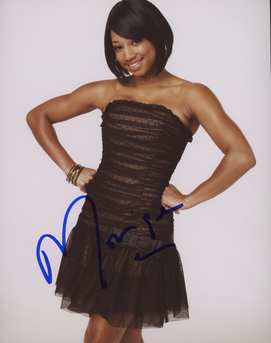 Item # 71318 - Monique Coleman "High School Musical" AUTOGRAPH Signed 8x10 Photo