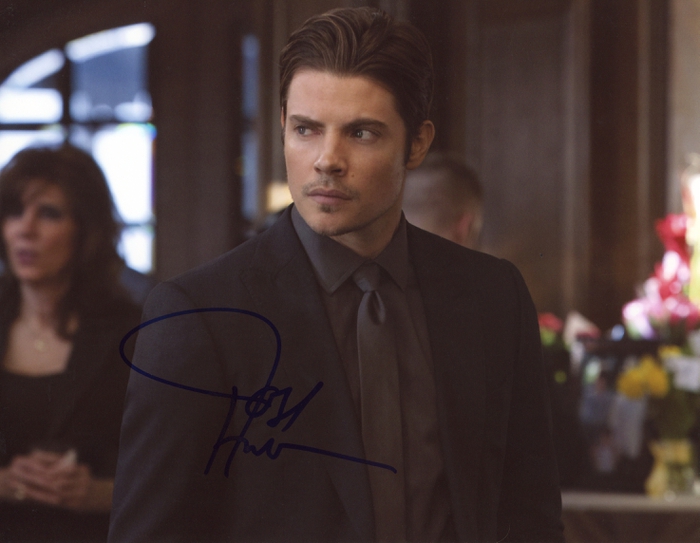 Item # 71630 - Josh Henderson "Dallas" AUTOGRAPH Signed 8x10 Photo H
