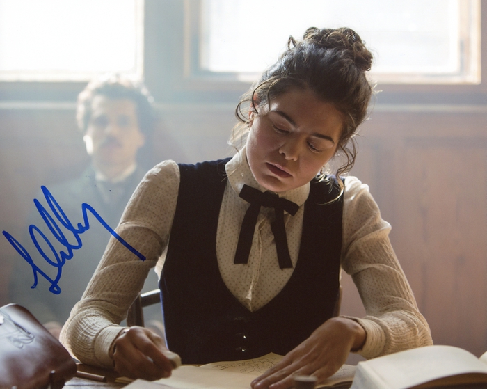 Item # 76104 - Samantha Colley "Genius" AUTOGRAPH Signed 8x10 Photo