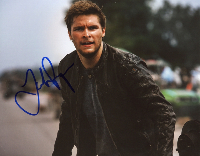 Item # 68396 - Jack Reynor "Transformers: Age of Extinction" AUTOGRAPH Signed 8x10 Photo C