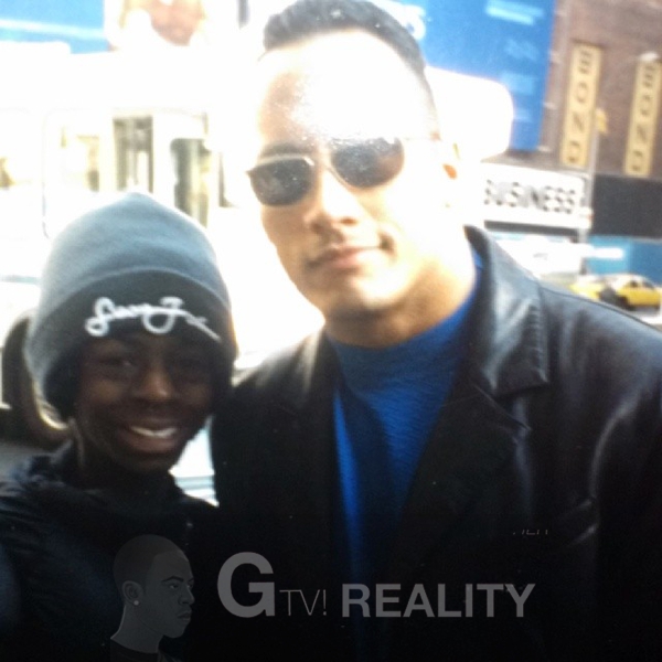 Dwayne Johnson Photo with RACC Autograph Collector GTV Reality Dwayne Johnson Photo with RACC Autograph Collector GTV Reality
