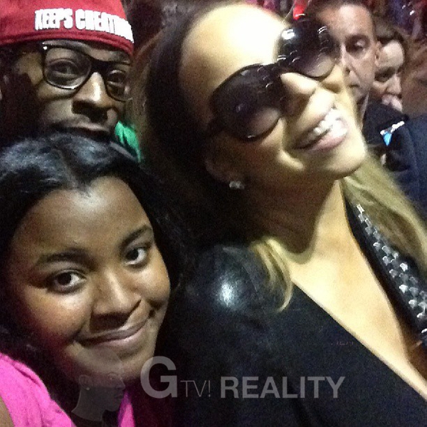 Mariah Carey Photo with RACC Autograph Collector GTV Reality Mariah Carey Photo with RACC Autograph Collector GTV Reality