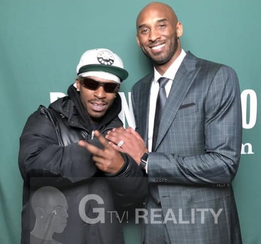 Kobe Bryant Photo with Authentic Autograph Dealer GTV Reality Kobe Bryant Photo with Authentic Autograph Dealer GTV Reality