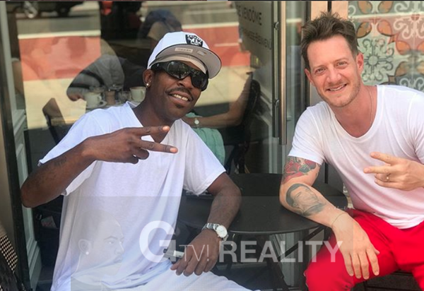 Tyler Hubbard Photo with Authentic Autograph Dealer GTV Reality Tyler Hubbard Photo with Authentic Autograph Dealer GTV Reality