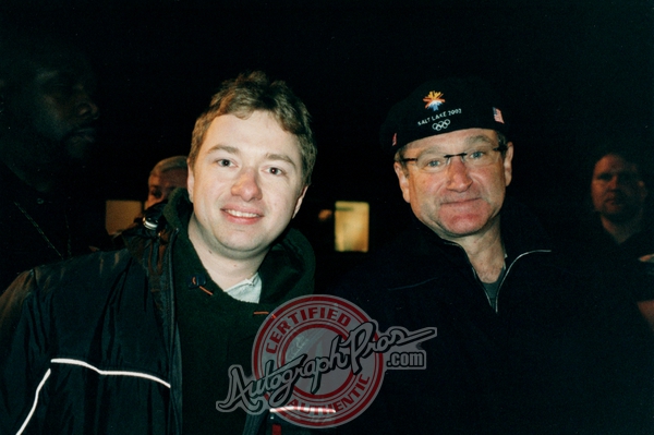 Robin Williams Photo with Authentic Autograph Dealer Autograph Pros Robin Williams Photo with Authentic Autograph Dealer Autograph Pros