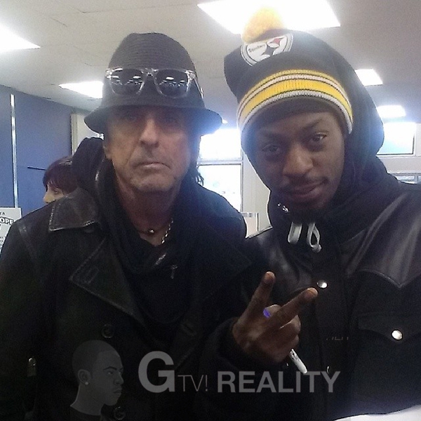 Alice Cooper Photo with RACC Autograph Collector GTV Reality Alice Cooper Photo with RACC Autograph Collector GTV Reality